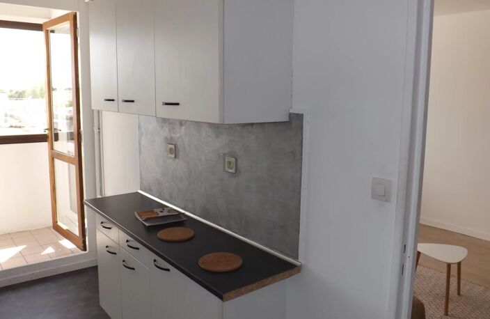 Appartement en DUPLEX de 60 m² à NIORT — photo 3