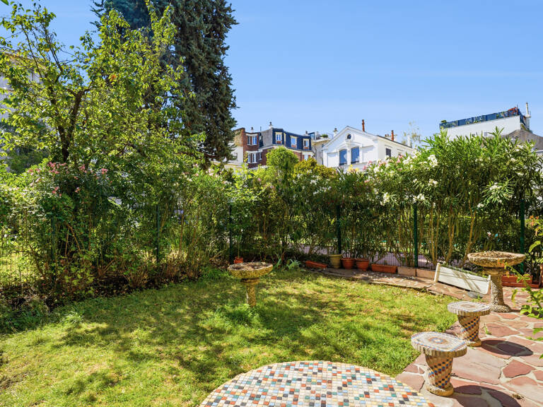Neuilly Saint James Rez de Jardin 6 Pièces — photo 1