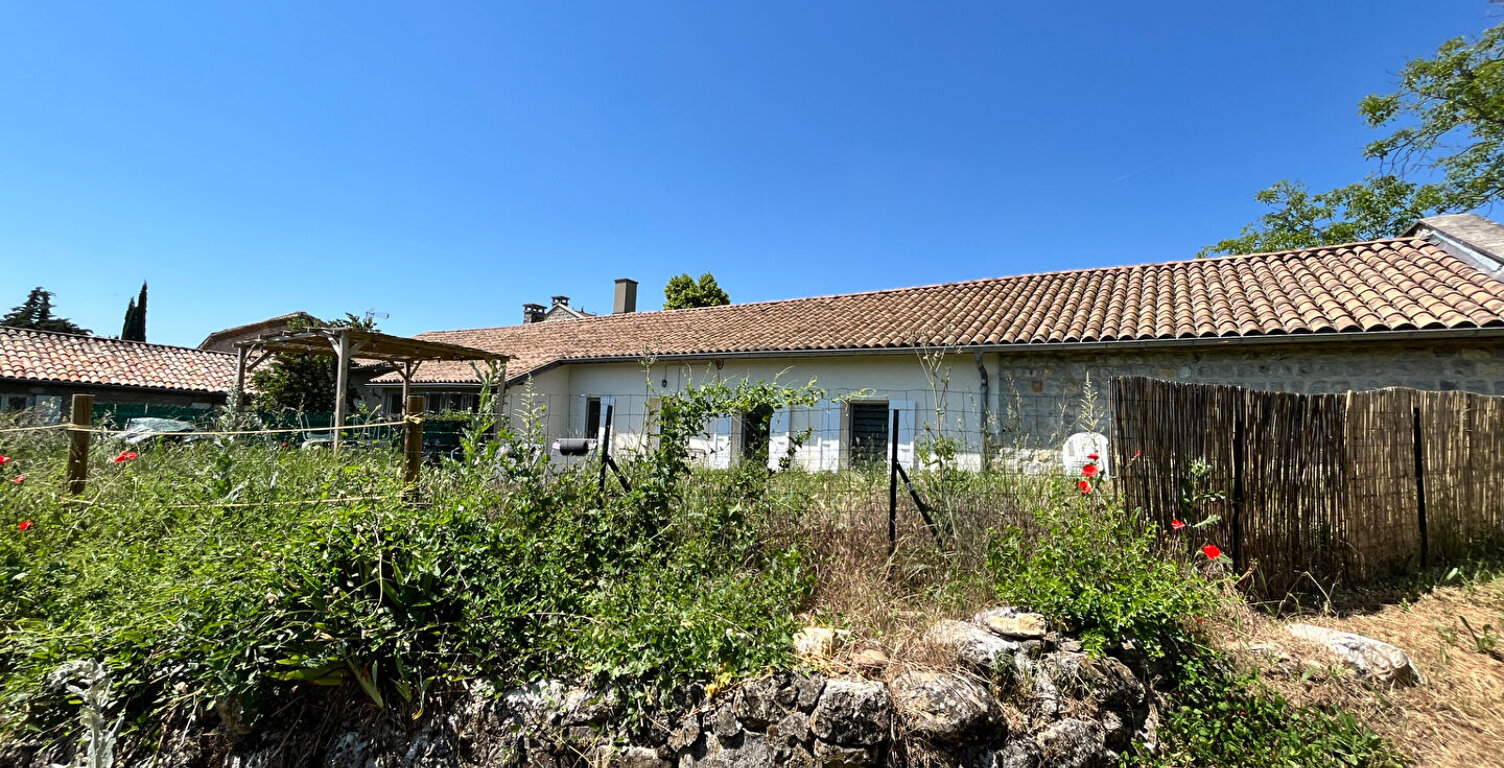 Maison Mereuil 5 pièce(s) 126 m2 — photo 1