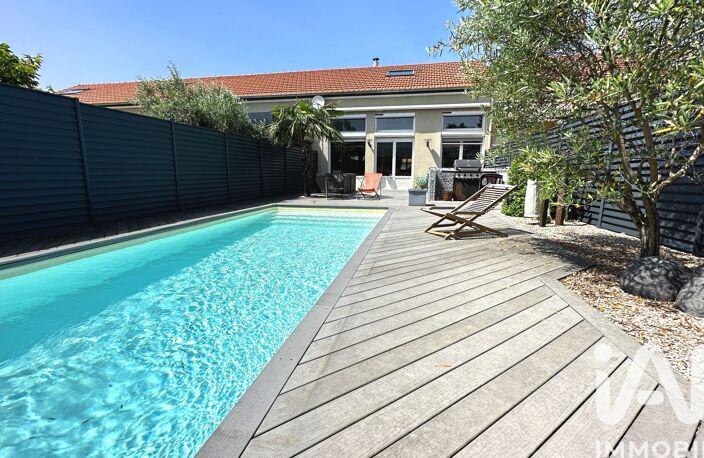 Vente Maison/villa 11 pièces — photo 2
