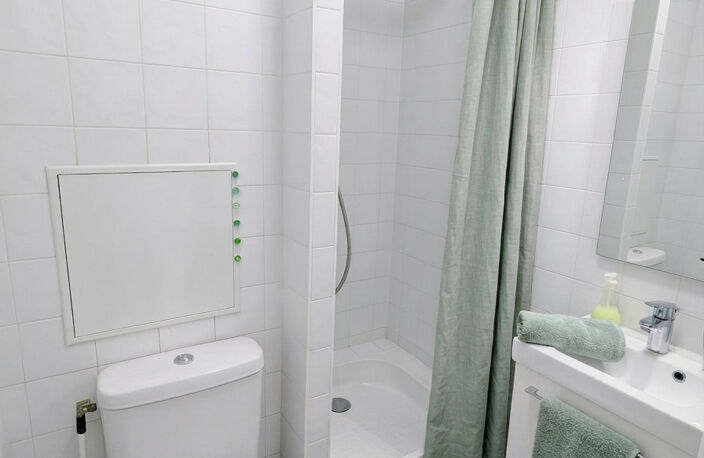 Appartement de 17m2 à louer 880 EUR par mois à Sceaux — photo 4