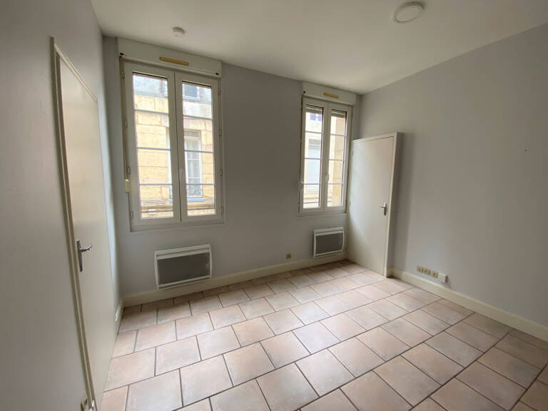 STUDIO DE 17 M2 - DIJON — photo 1