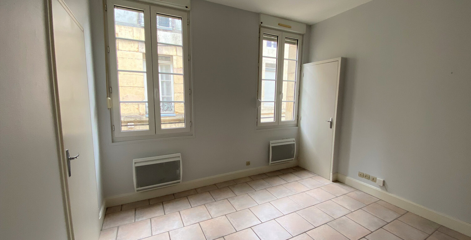 STUDIO DE 17 M2 - DIJON — photo 1