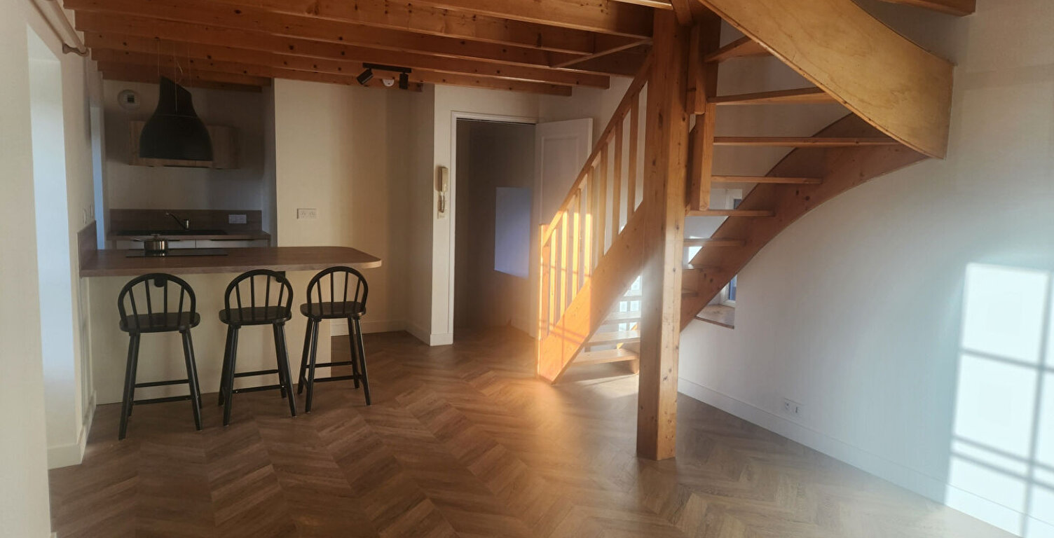 A LOUER CENTRE VILLE T3 de 44 m2 rénové — photo 1