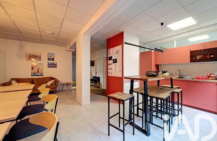 Vente Boutique/Local commercial 300 m&sup2; — photo 3