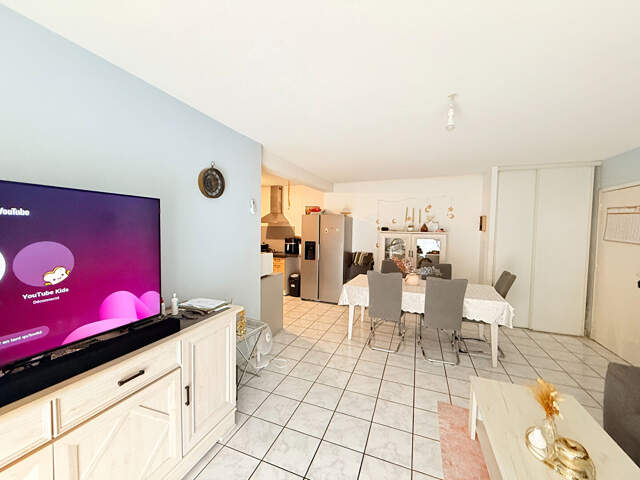 Agde T3 vendu loué avec loggia plein sud — photo du bien