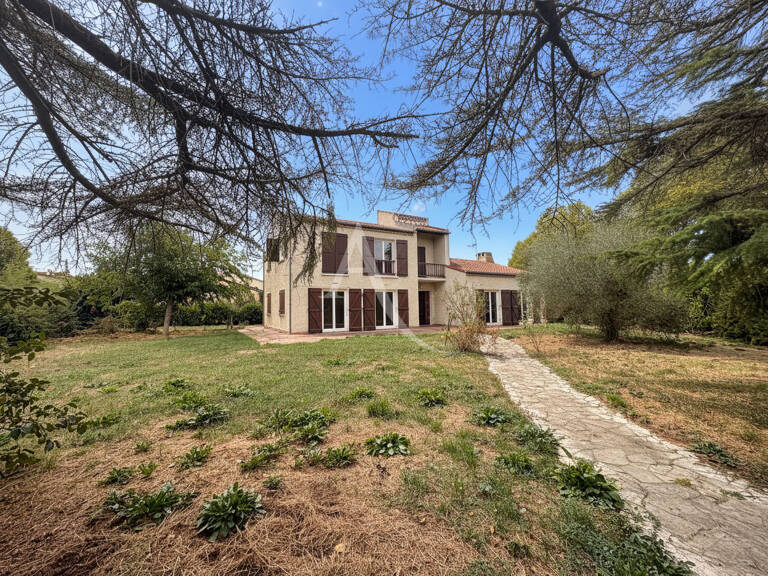 Maison L Isle Jourdain  T5  229 m2 — photo 1