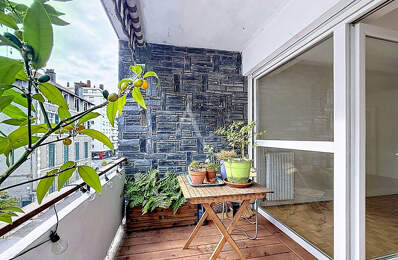 PAU T3 TRAVERSANT CENTRE VILLE AVEC 2 BALCONS, GARAGE ET CAVE — photo du bien