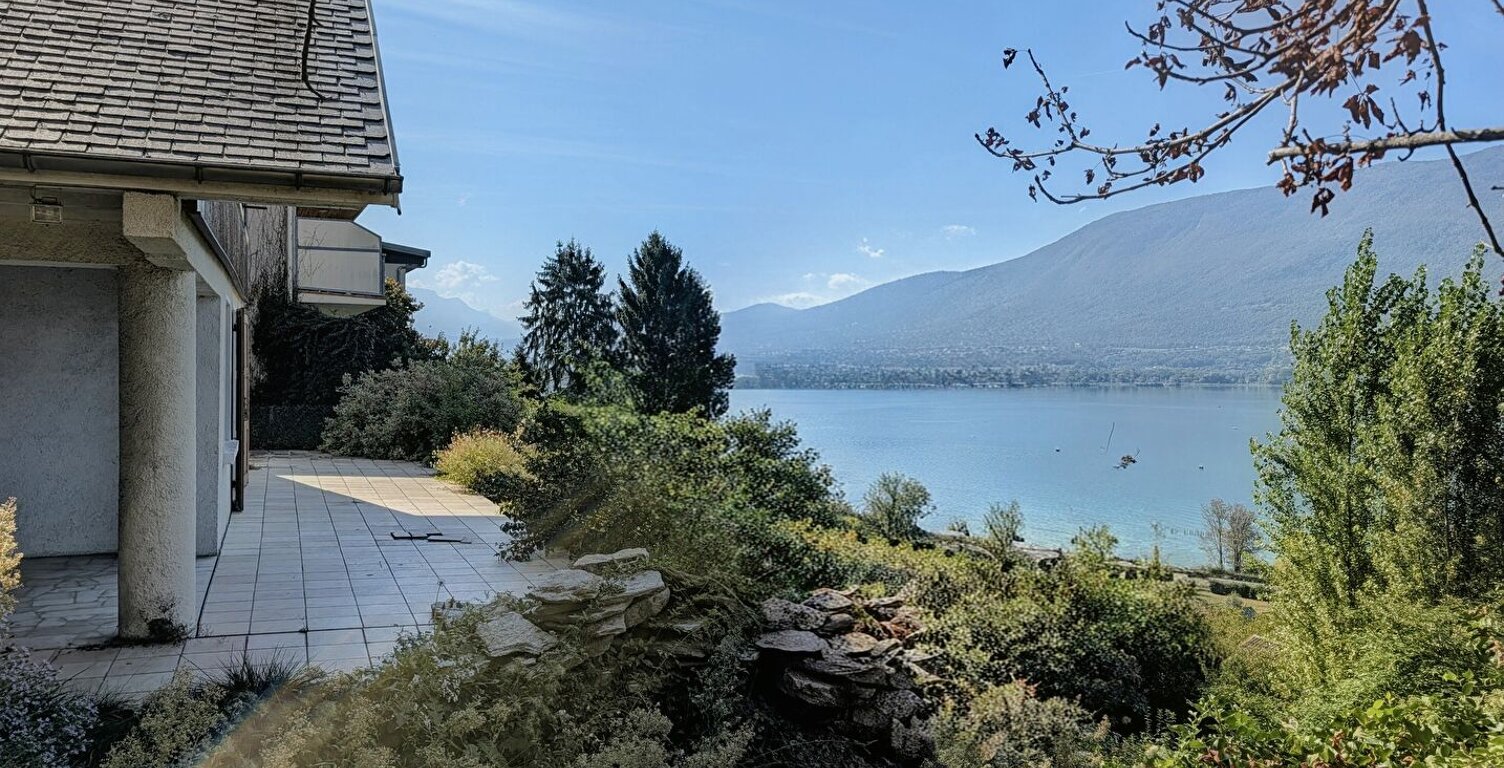 Maison à rénover avec vue imprenable sur le lac du Bourget — photo 1