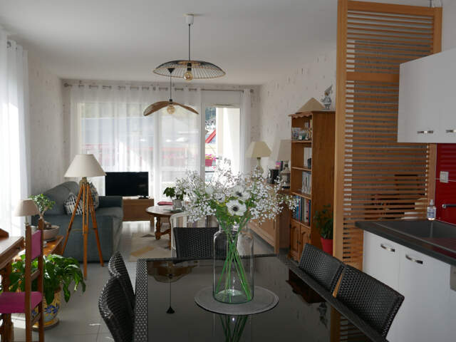 FAVERGES. APPARTEMENT 3 PIECES AVEC CAVE, GARAGE ET PLACE DE STATIONNEMENT — photo du bien