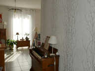 FAVERGES. APPARTEMENT 3 PIECES AVEC CAVE, GARAGE ET PLACE DE STATIONNEMENT — photo 4