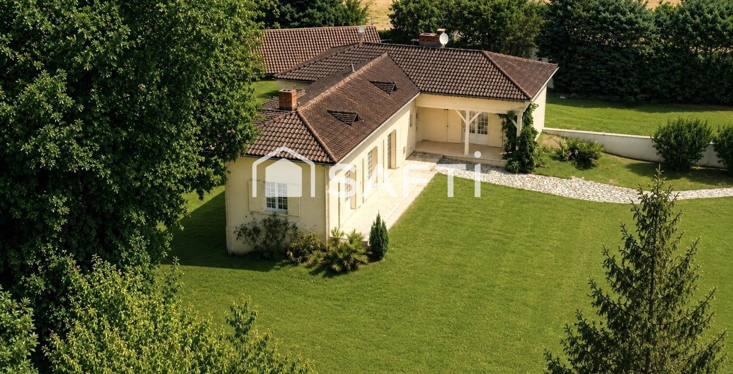 Maison lumineuse avec terrain de 2 300 m² — photo 1