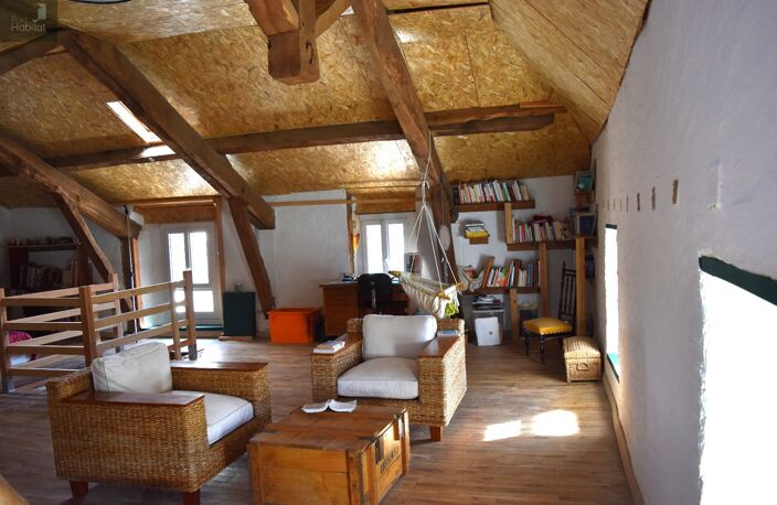 Coeur de village, Maison en pierres avec petit jardin — photo 3