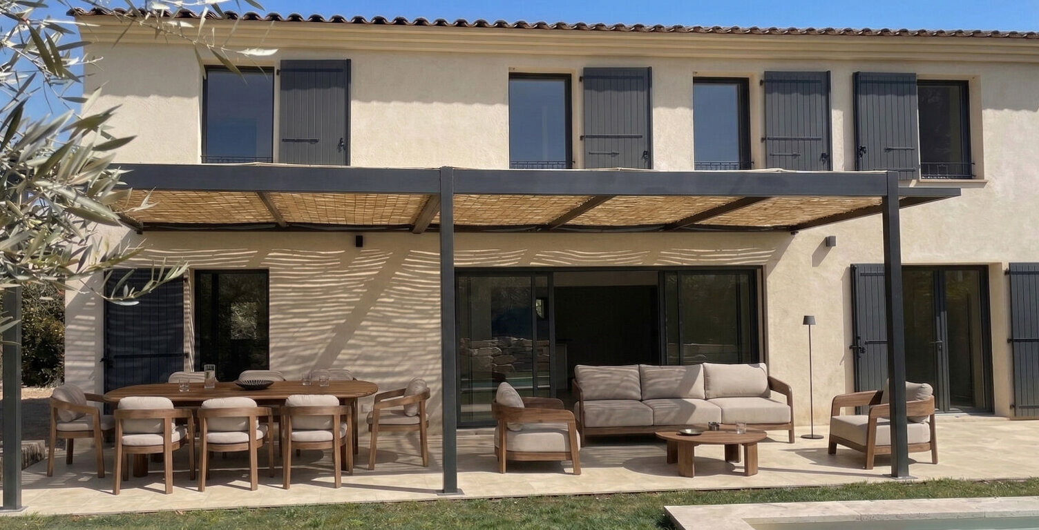 ÉGUILLES  VILLA CONTEMPORAINE   PRESTATIONS HAUT DE GAMME  DOMAINE SÉCURISÉ — photo 1