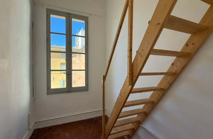 LE LEYDET   T4 - 97M² CLIMATISE  AIX CENTRE — photo 4