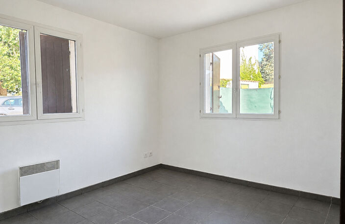 Appartement T3 - campagne jardinet et parking — photo 4