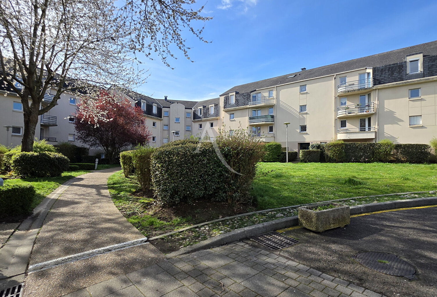 Appartement Jouy Le Moutier 3 pièce(s) 61 m2 — photo 1