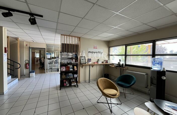 ENTREPOT - LOGISTIQUE à LOUER — photo 3