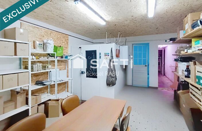 Local commercial — photo 2