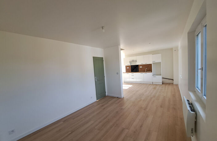 À LOUER - APPARTEMENT EN DUPLEX - SOURDON — photo 4