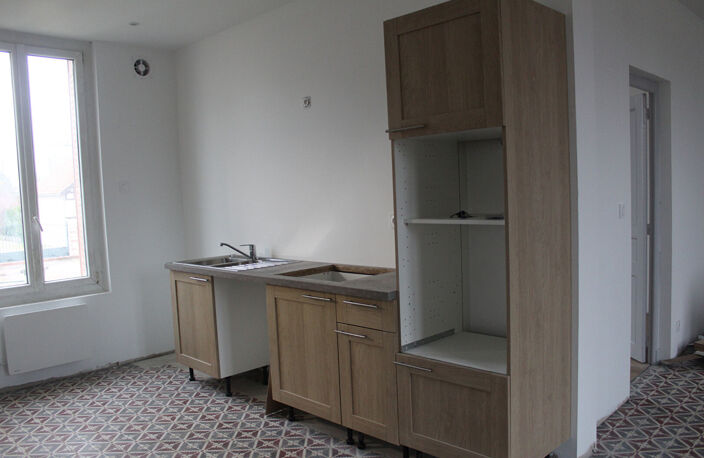 CHARMOY maison F4, en cours de finition, — photo 3