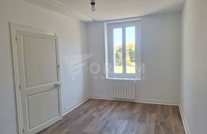 Belleville sur Loire - Logement type F3 de plain pied - cour garage — photo 5