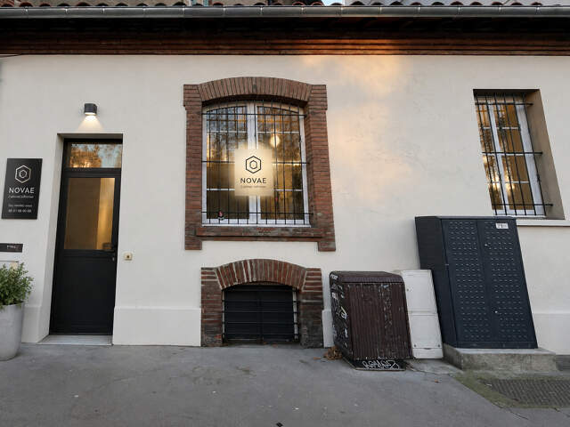 TOULOUSE - LES CHALETS -Bureaux avec forte visibilité de 55.4 m²  carrez. — photo du bien
