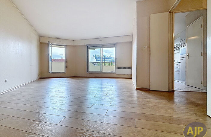 T3 Bordeaux Saint-Augustin-Balcon-Parking — photo 2