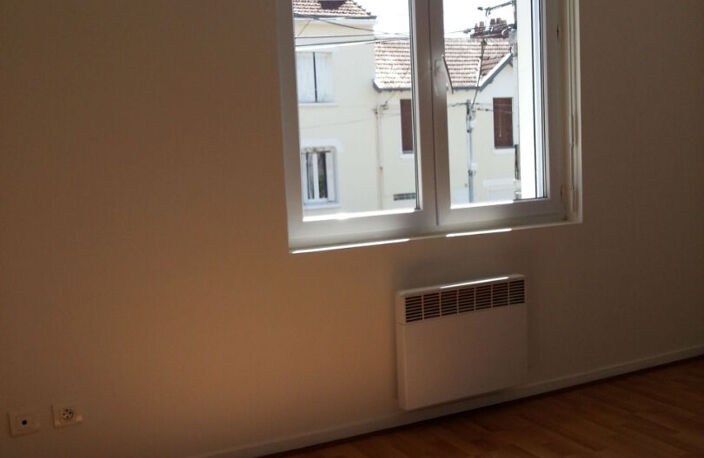 T1 bis en duplex - 24m² - NANTES SAINT DONATIEN — photo 5