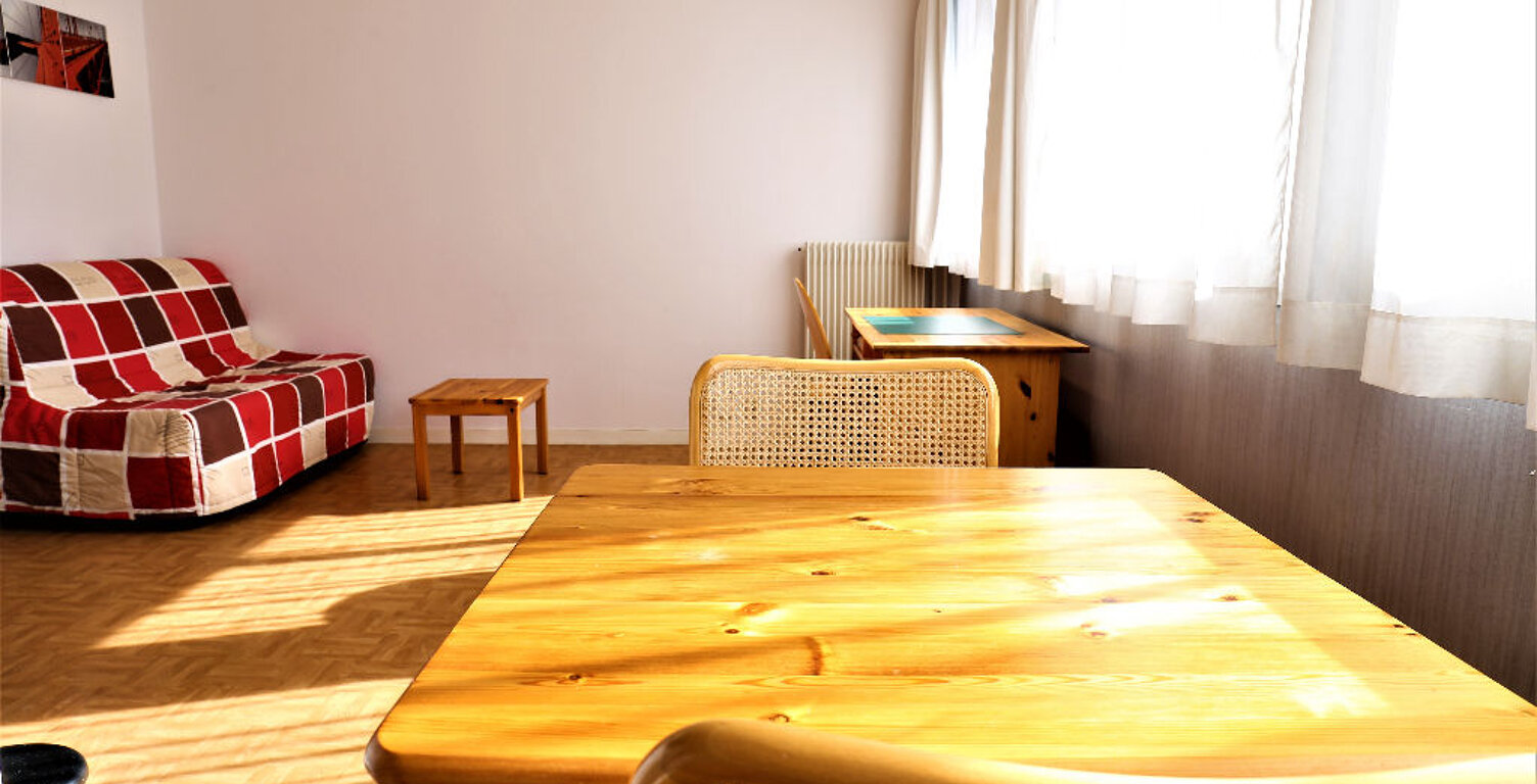 Location Studio équipé de 27.74 m² Rue Orbe - Rouen - Référence du bien : DUC-ORBE-4EME — photo 1