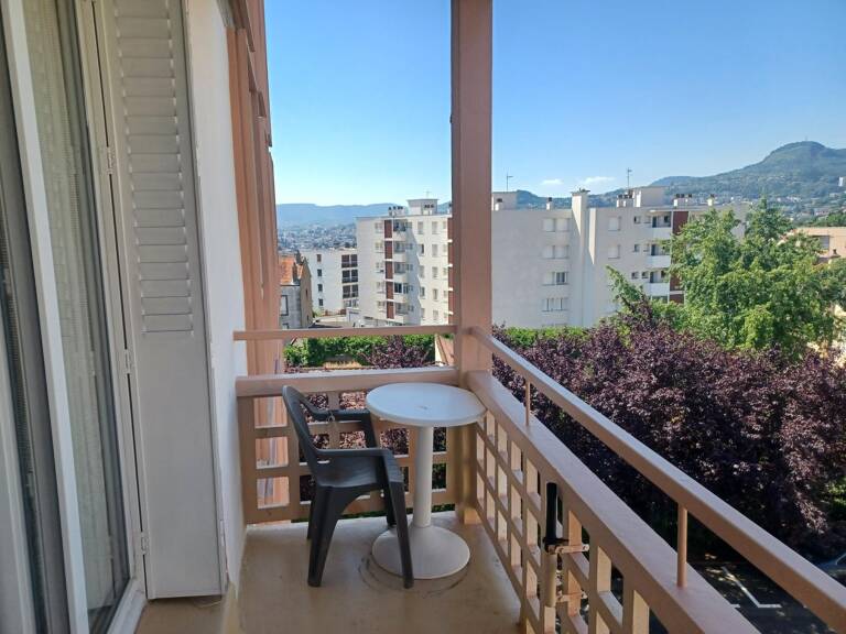 Appartement de type 4 avec balcon — photo 1