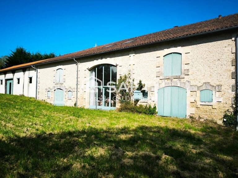 Ancien moulin charentais  Un lieu unique à 10 min de Jonzac — photo 1