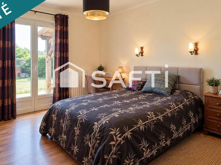 MAISON EN PIERRE + APPT + PISCINE ET 1,5 HA — photo 1