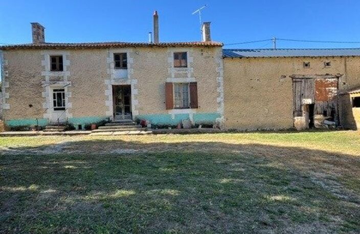 Belle longère à rénover intégralement sur terrain de 3476m² — photo 2