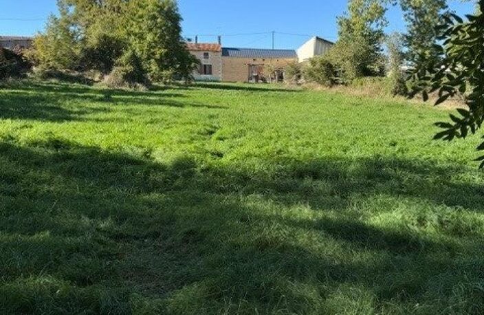 Belle longère à rénover intégralement sur terrain de 3476m² — photo 4