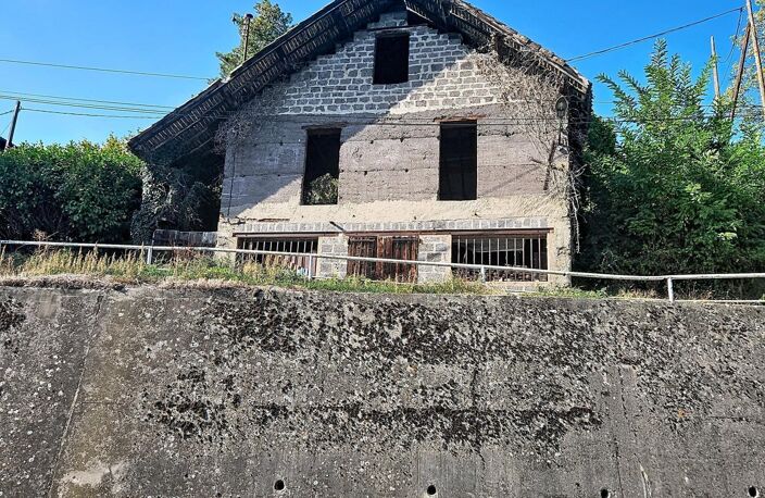Grange à rénover: 140 m², vue montagne — photo 2