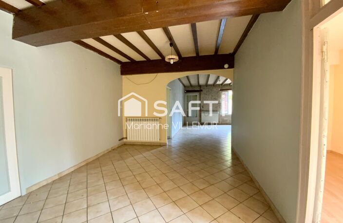 A Vianne, maison en pierre de plain pied, de 125 m² habitables avec dépendances sur un terrain de 9115 m² — photo 5