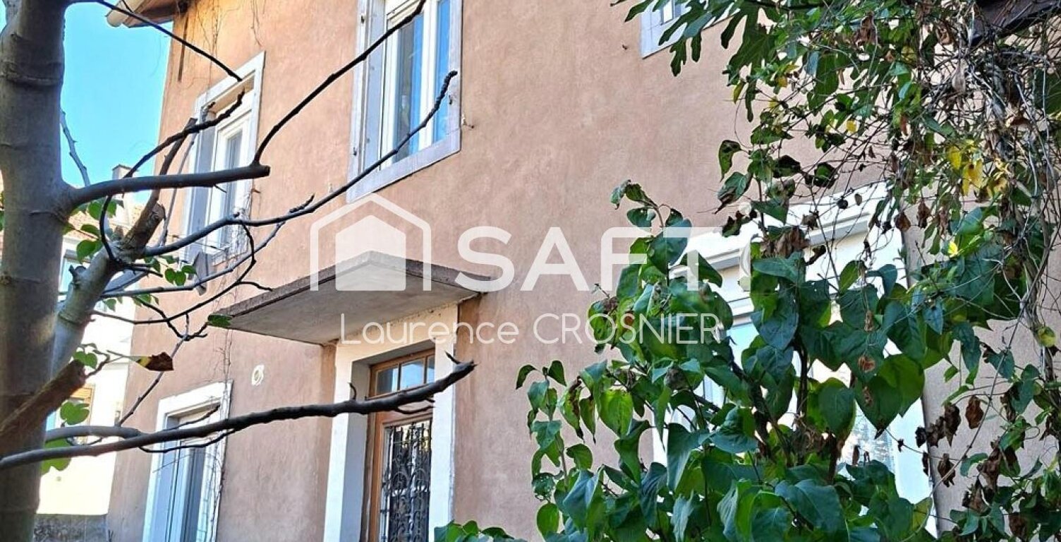 Une maison de ville pleine de charme aux beaux volumes, idéale pour une famille ! — photo 1