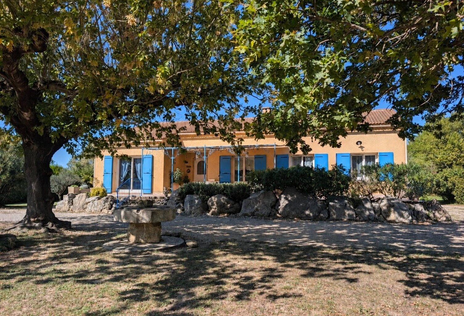 Maison familiale de 140m² avec garage et piscine — photo 1