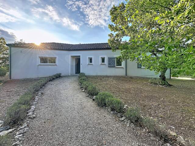 Maison de 143 m2 , 4 chambres , sous-sol — photo du bien