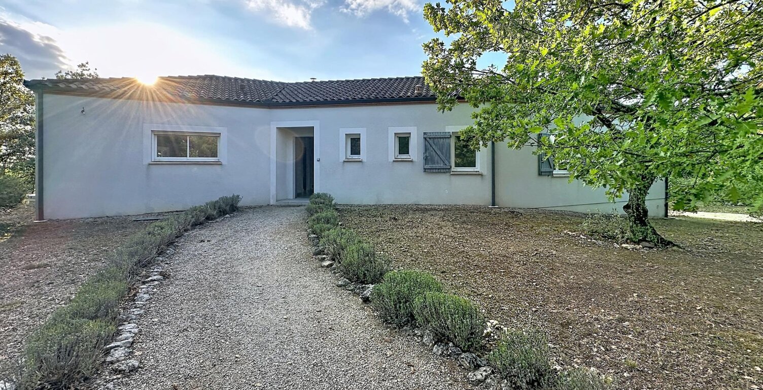 Maison de 143 m2 , 4 chambres , sous-sol — photo 1