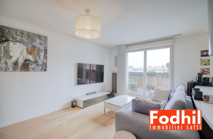 Appartement 4 pièces de 73 m² situé au 4? et dernier étage, avec balcon, cave et parking en sus. — photo 5