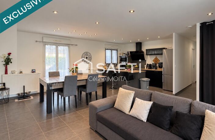 Plain-pied récent 4 chambres avec piscine — photo 2