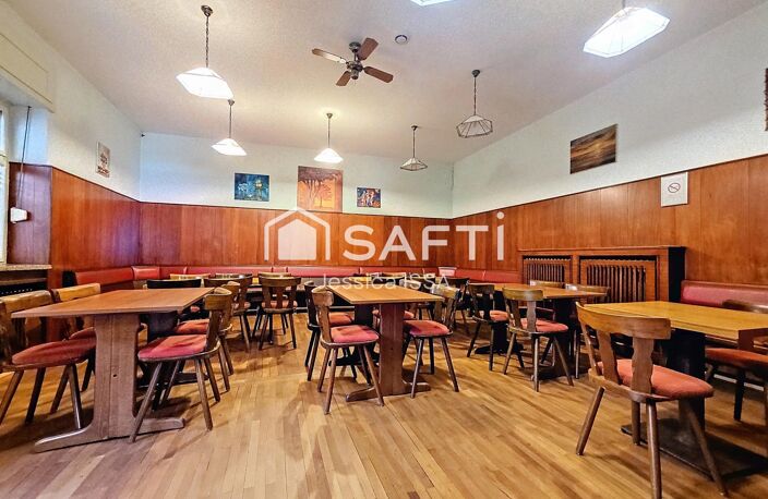 Immeuble "Café avec LICENCE IV et 5 appartements " — photo 5