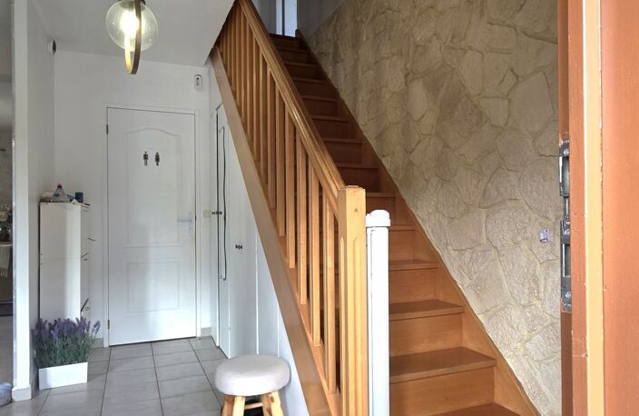 Vente Maison traditionnelle 7 pièces — photo 2