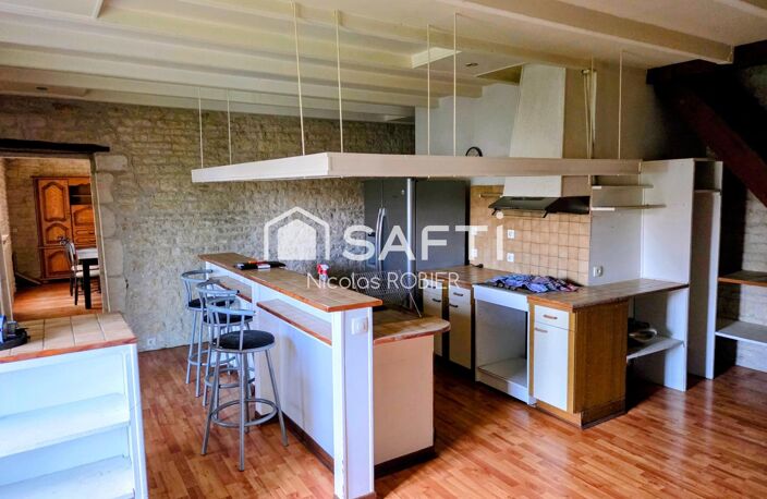 Maison en pierre autonome en énergie !! Garage, dépendances, jardin ! Parcelle constructible à revendre ! — photo 3