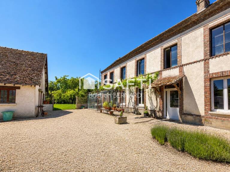 Maison ancienne avec jardin et dépendance — photo 1