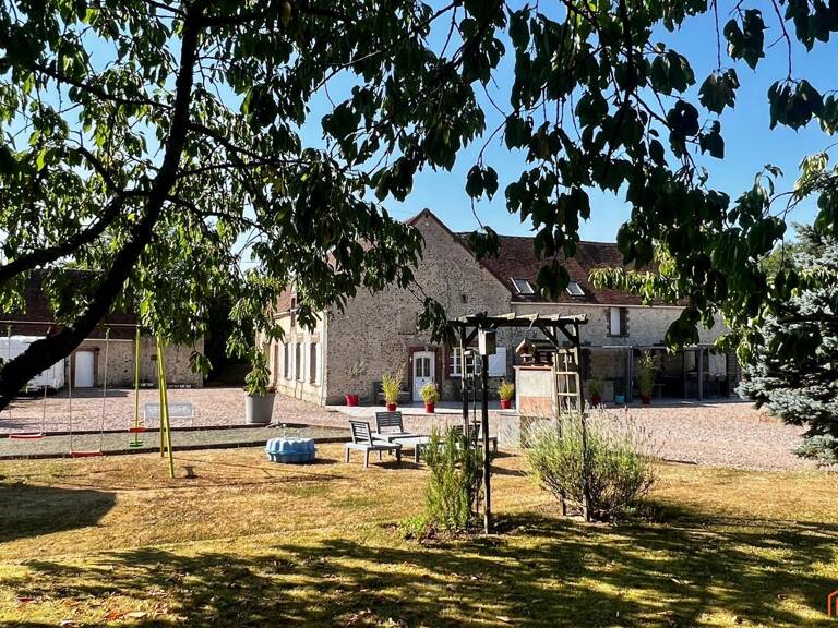 Ancien corps de ferme-dépendances, dans le Perche — photo 1