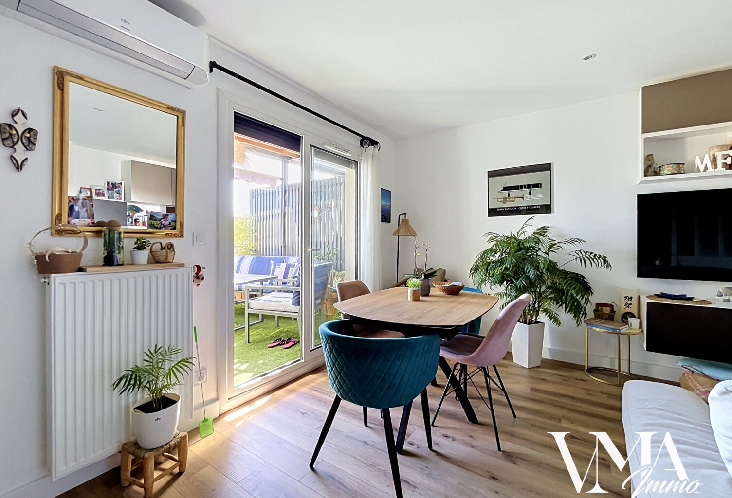 Beau T2 récent de 46 m2 carrez avec terrasse et garage doubl — photo 1