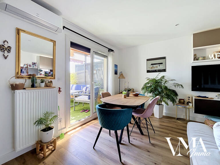 Beau T2 récent de 46 m2 carrez avec terrasse et garage doubl — photo 1